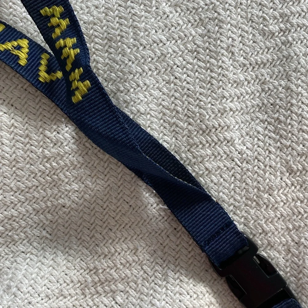 Vintage US NAVY navy and yellow lanyard